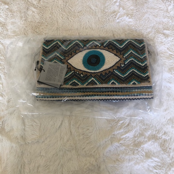 Handbag Protection and Good Luck - Picture 6 of 8